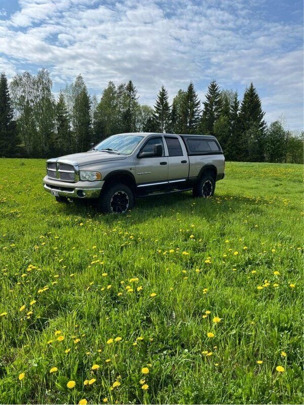 Brun Begagnad 2004 Dodge Ram Pickup | 155 000 kr (Dyr) - Bild 1/4