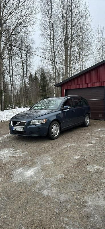 Begagnad 2008 Volvo V50 Kombi | 23 000 kr (Bra pris) - Bild 1/4