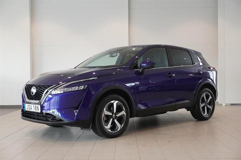 Blå Begagnad 2022 Nissan Qashqai N-Connecta SUV | 264 900 kr (Bra pris) - Bild 1/4
