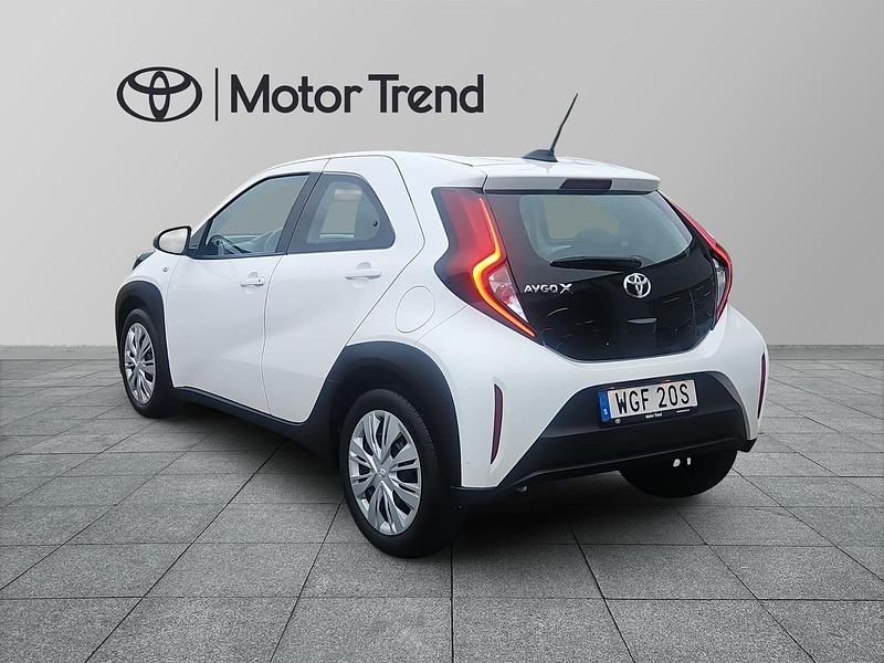 Begagnad Toyota Aygo X Play 72 HK (52 kW) 2022 Vit SUV