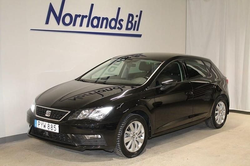 Midnight black metallic Begagnad 2017 Seat Leon Halvkombi | 119 900 kr (Marknadspris) - Bild 1/4