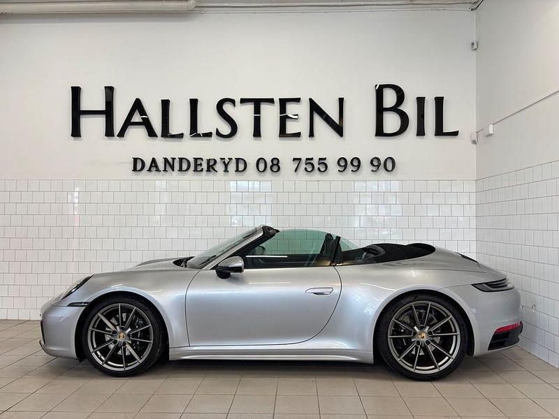 Flerfärgad Begagnad 2024 Porsche 911 Carrera 4S Cabriolet Cab | 1 799 000 kr - Bild 1/4