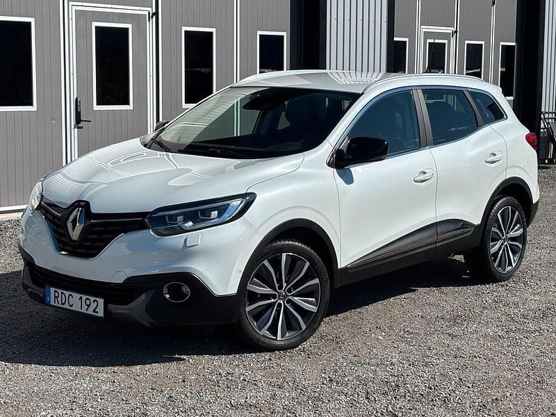 Vit Begagnad 2018 Renault Kadjar Bose Edition SUV | 154 900 kr (Marknadspris) - Bild 1/4