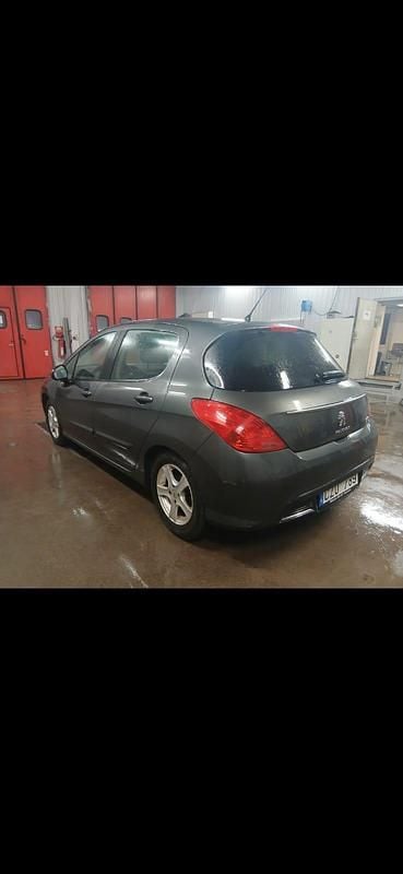 Begagnad Peugeot 308 111 HK (81 kW) 2012