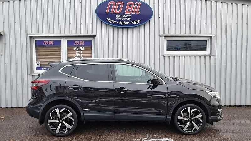 Begagnad Nissan Qashqai Tekna 131 HK (96 kW) 2017 Svart SUV