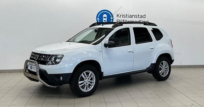 Vit Begagnad 2017 Dacia Duster Lauréate SUV | 99 900 kr (Marknadspris) - Bild 1/4