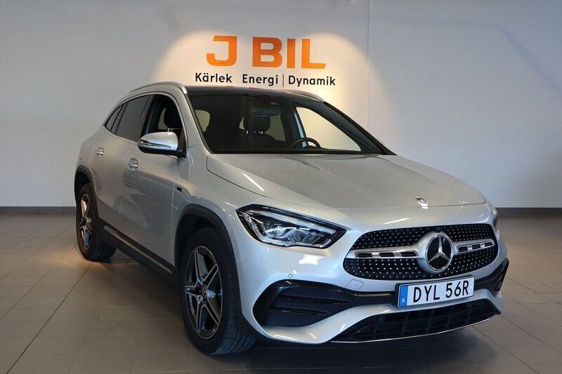 Silver Begagnad 2020 Mercedes GLA250 Premium SUV | 389 900 kr (Marknadspris) - Bild 1/4