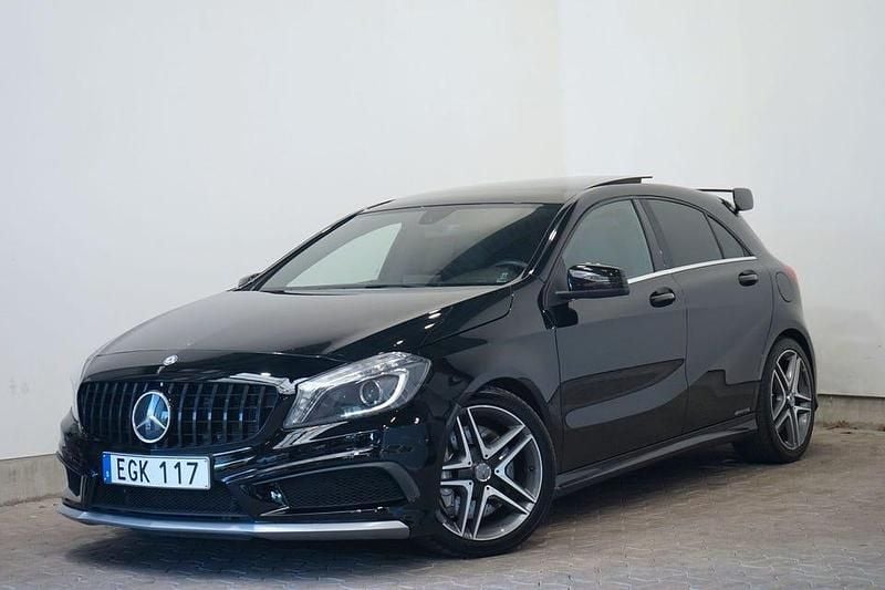 Begagnad Mercedes A45 AMG AMG 361 HK (265 kW) 2014 Svart Halvkombi