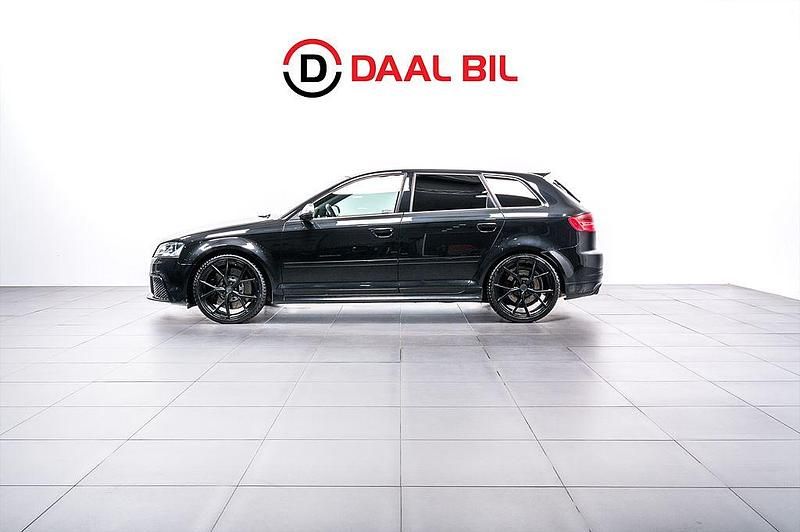Begagnad Audi RS3 Sportback Ambition 340 HK (250 kW) 2012 Svart Halvkombi