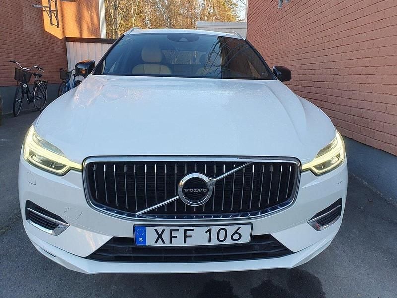 Vit Begagnad 2018 Volvo XC60 Inscription SUV | 340 000 kr (Superpris) - Bild 1/4