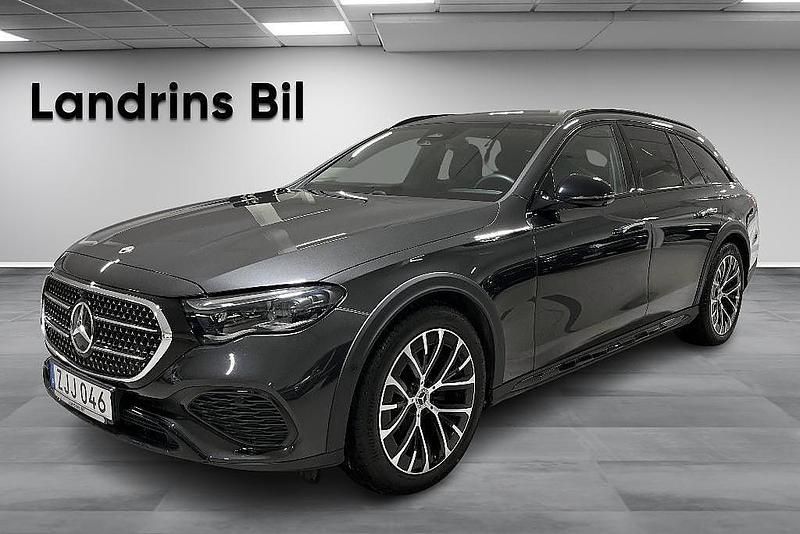 Grå Begagnad 2025 Mercedes E220 AMG Line Premium Kombi | 699 900 kr - Bild 1/4