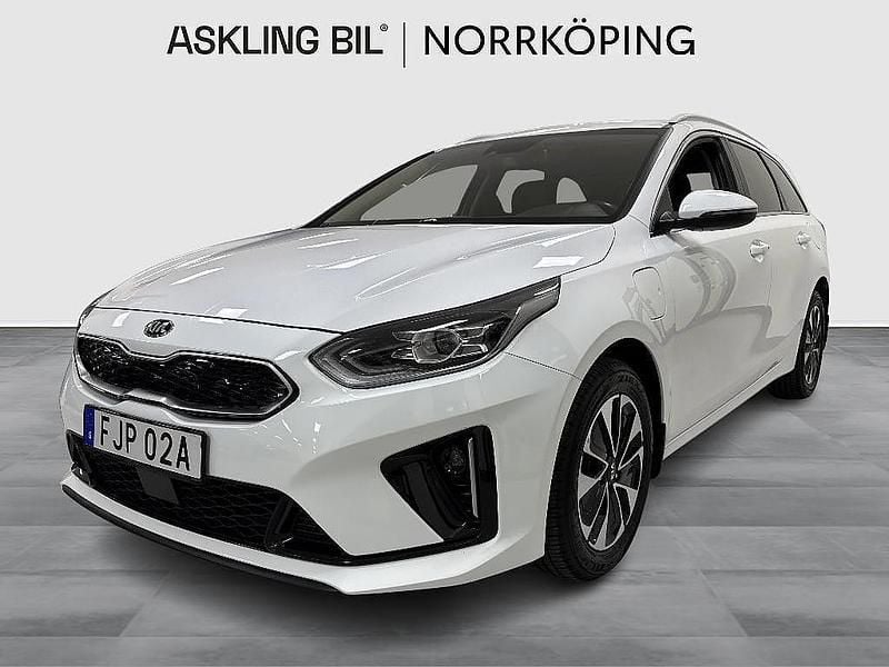 Begagnad Kia Ceed Sportswagon 141 HK (103 kW) 2020 Vit Kombi