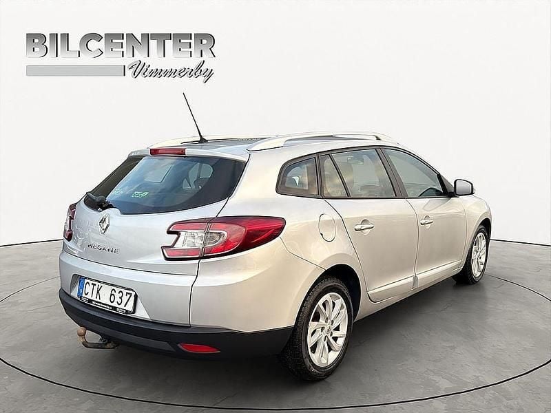 Begagnad Renault Mégane GrandTour 110 HK (80 kW) 2013 Silver Kombi