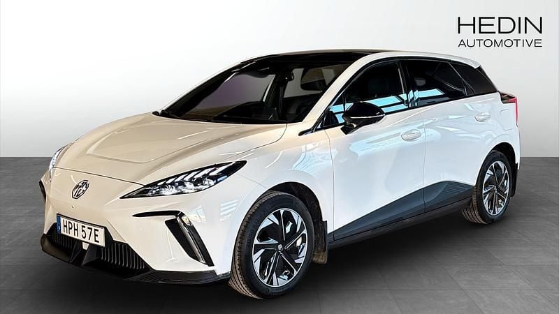 Vit Begagnad 2022 MG MG4 EV Luxury Halvkombi | 259 900 kr (Marknadspris) - Bild 1/4