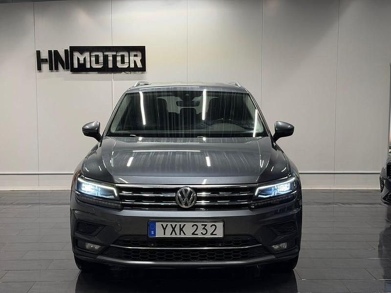 Begagnad VW Tiguan Allspace GT 190 HK (139 kW) 2017 Mörkgrå (grå) SUV