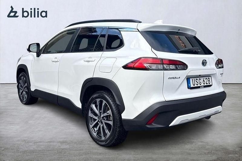 Begagnad Toyota Corolla Cross 200 HK (147 kW) 2022 Vit SUV