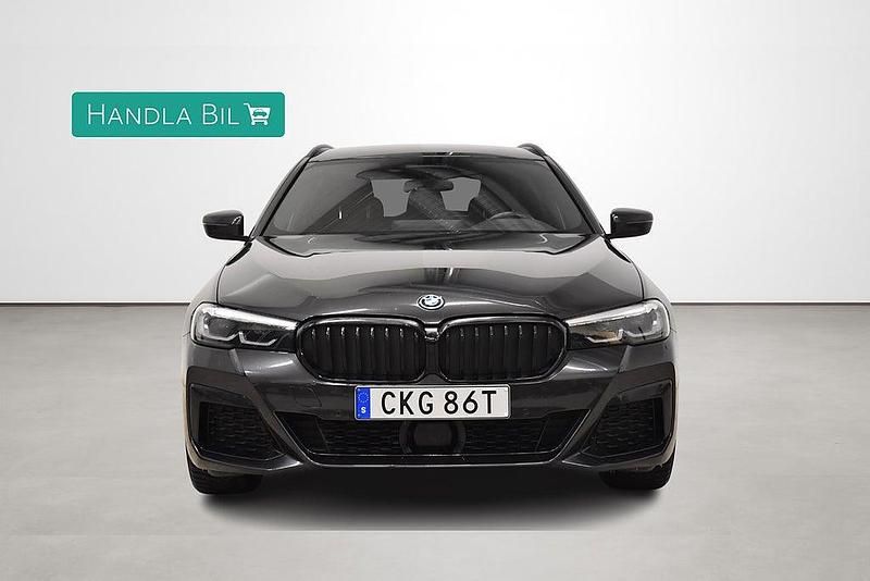 Begagnad BMW 530e M Sport 184 HK (135 kW) 2023 Grå Kombi