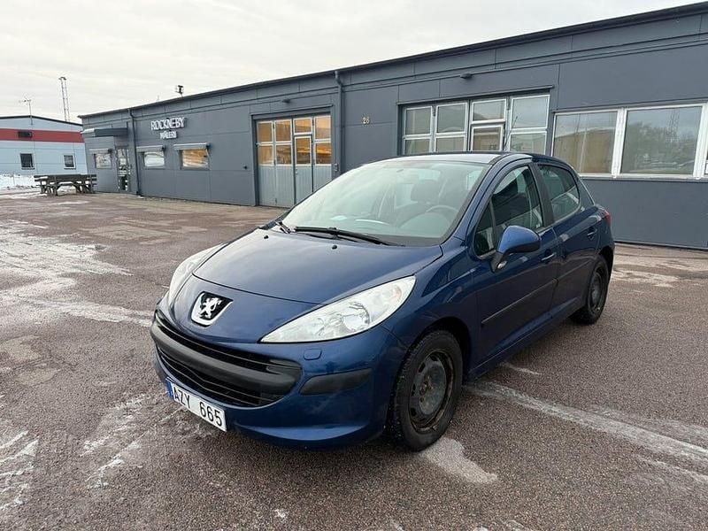 Begagnad Peugeot 207 88 HK (64 kW) 2008 Blå Halvkombi