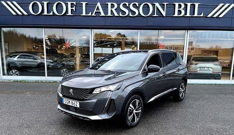 Begagnad Peugeot 5008 131 HK (96 kW) 2023 Grå SUV