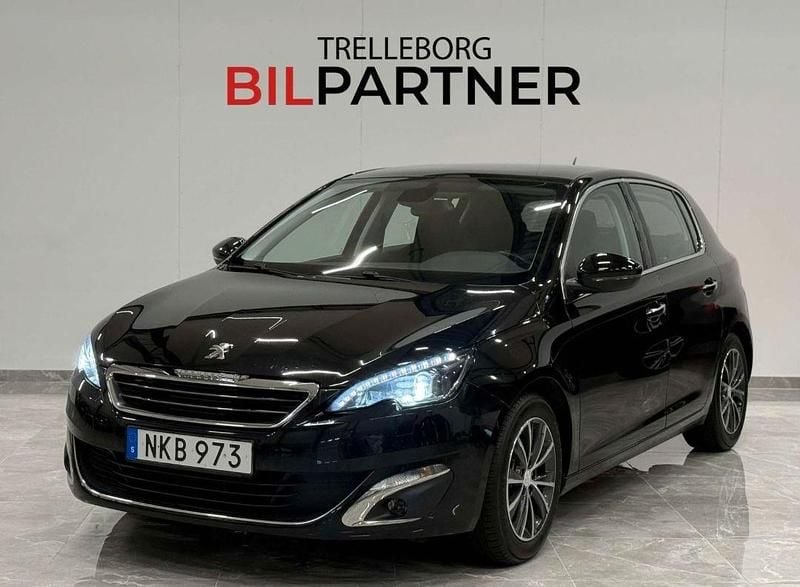 Svart Begagnad 2014 Peugeot 308 Allure Halvkombi | 74 900 kr (Lite dyr) - Bild 1/4
