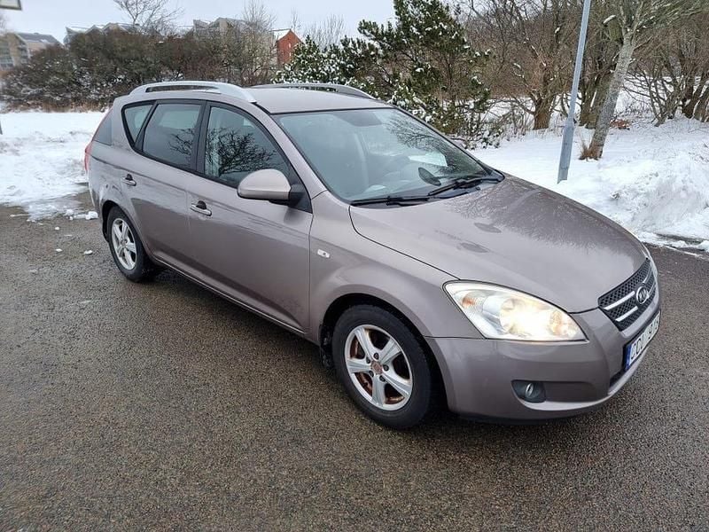 Begagnad Kia Ceed Sportswagon 115 HK (84 kW) 2008 Kombi