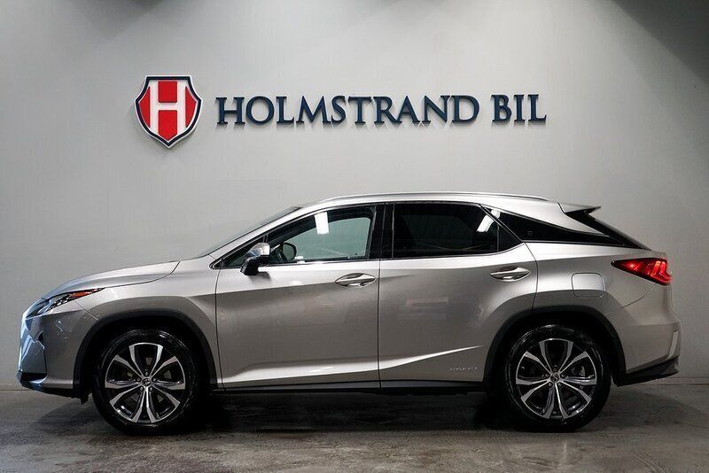 Ljusgrå Begagnad 2019 Lexus RX450h SUV | 369 900 kr (Bra pris) - Bild 1/4