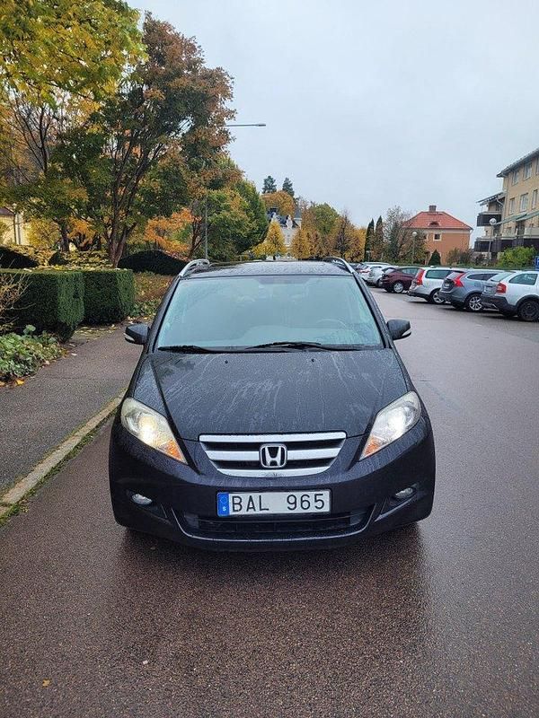 Grå Begagnad 2008 Honda FR-V Minibuss | 38 000 kr (Superpris) - Bild 1/4