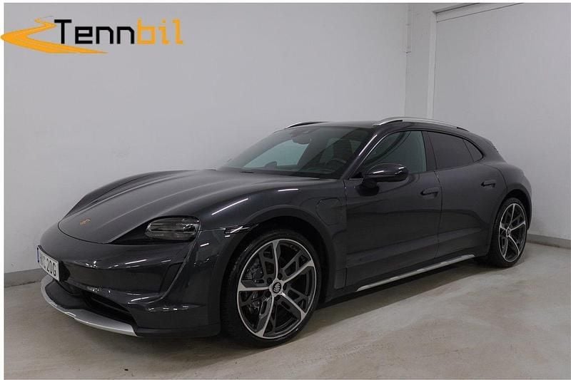 Grå Begagnad 2023 Porsche Taycan Cross Turismo Kombi | 719 900 kr (Superpris) - Bild 1/4