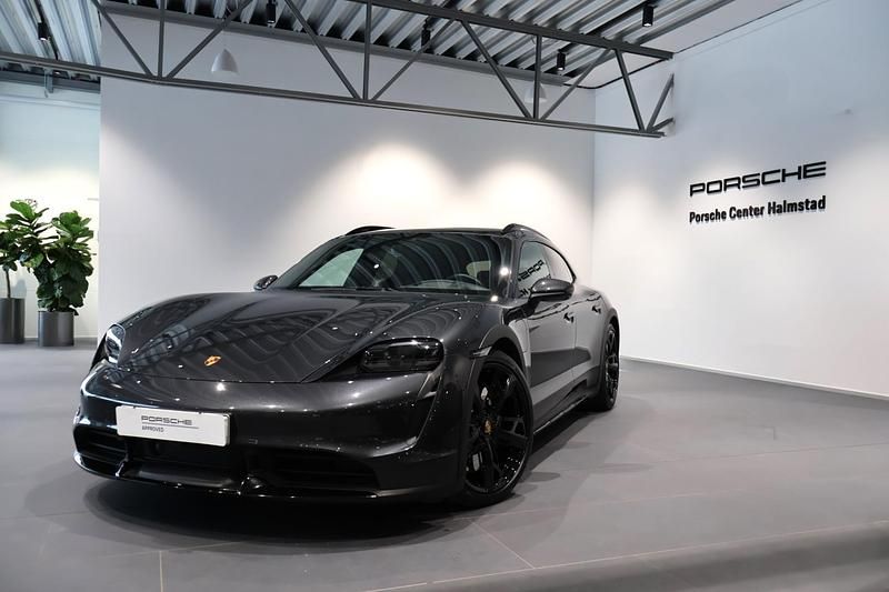 Begagnad 2021 Porsche Taycan Cross Turismo Kombi | 945 000 kr - Bild 1/4