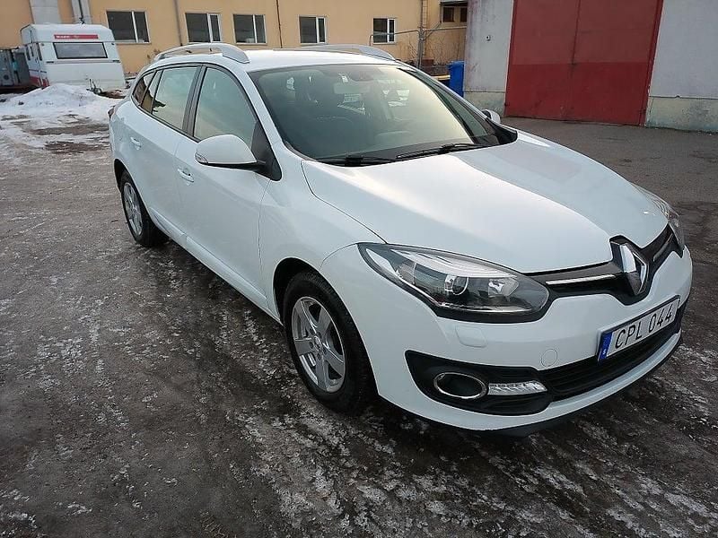 Begagnad Renault Mégane GrandTour 110 HK (80 kW) 2014 Vit Kombi
