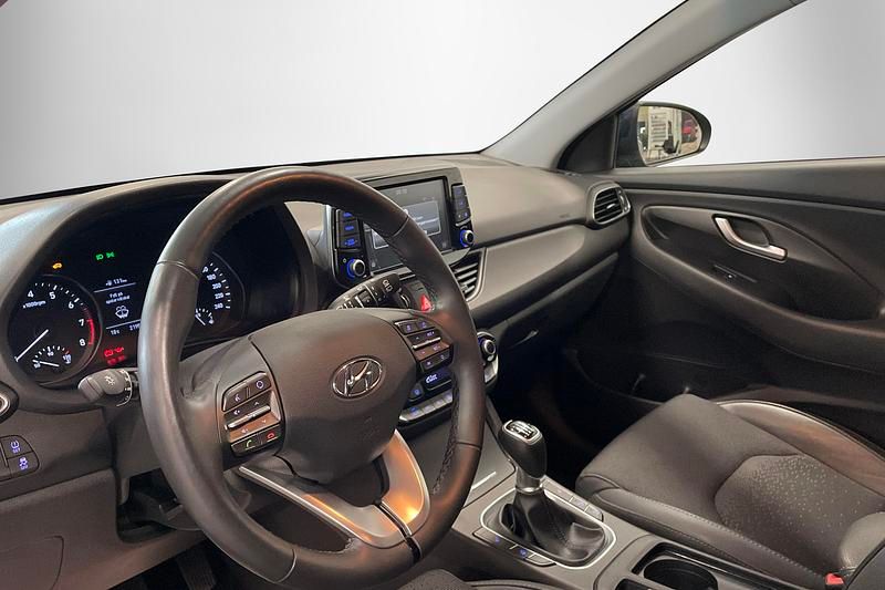 Begagnad Hyundai i30 Limited 121 HK (88 kW) 2019 Blå Kombi