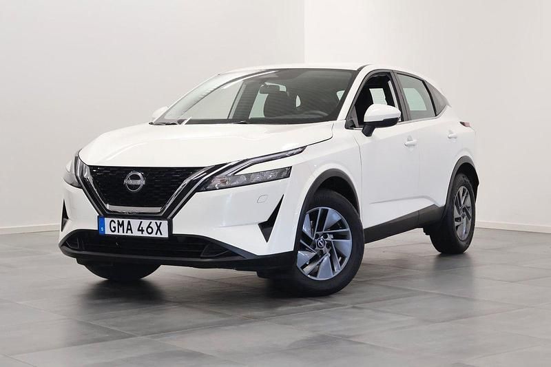 Vit Begagnad 2022 Nissan Qashqai SUV | 259 900 kr (Marknadspris) - Bild 1/4