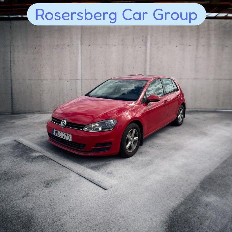 Röd Begagnad 2014 VW Golf VII Halvkombi | 89 900 kr (Marknadspris) - Bild 1/4