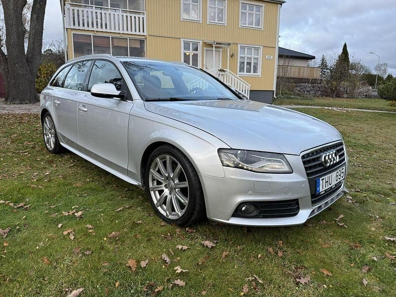 Silver Begagnad 2010 Audi A4 S-Line Kombi | 99 900 kr (Lite dyr) - Bild 1/4