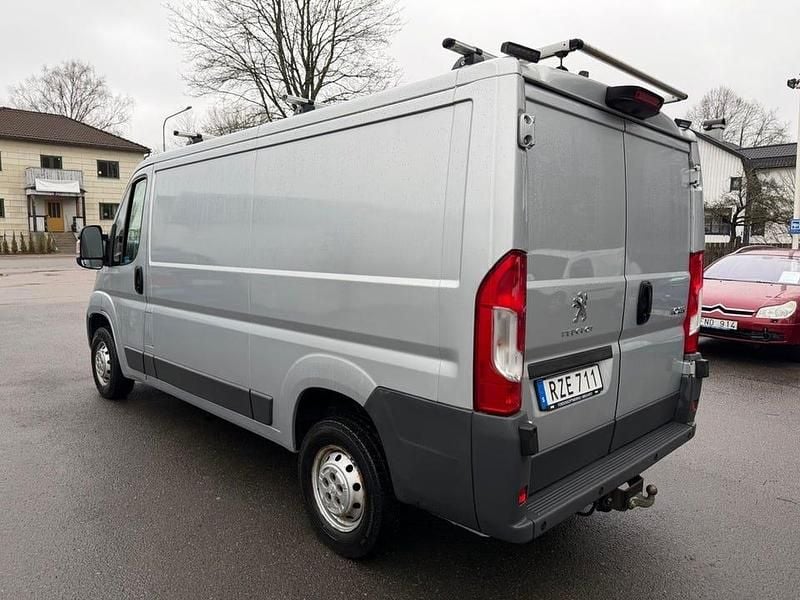Begagnad Peugeot Boxer 163 HK (119 kW) 2017 Grå Van