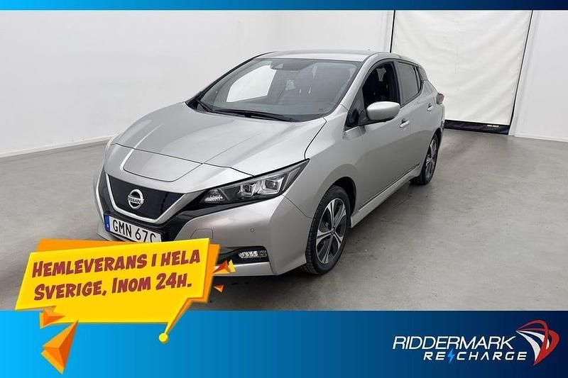 Ljusgrå Begagnad 2021 Nissan Leaf 360º Halvkombi | 219 800 kr (Marknadspris) - Bild 1/3