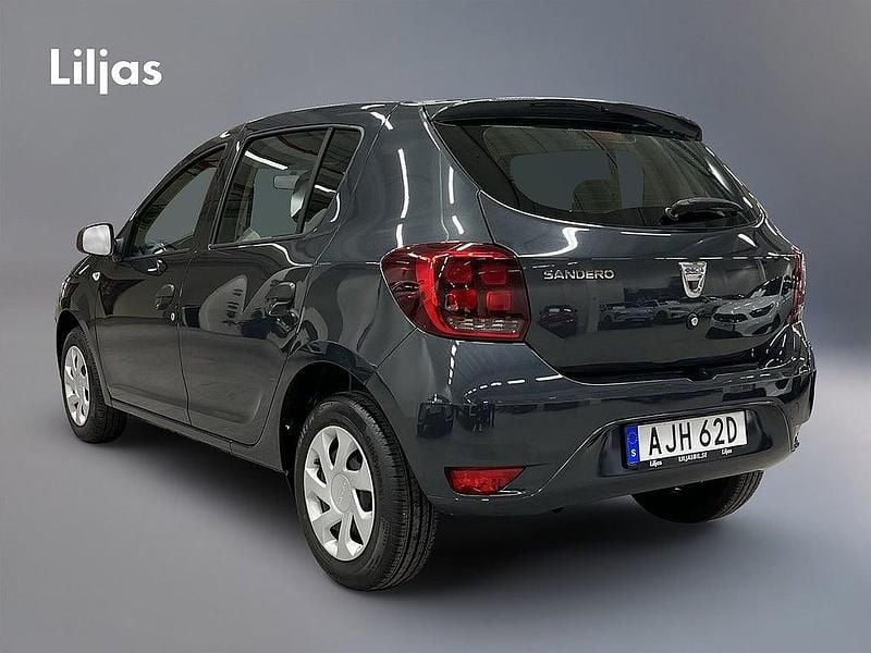 Begagnad Dacia Sandero 91 HK (66 kW) 2019 Grå Halvkombi