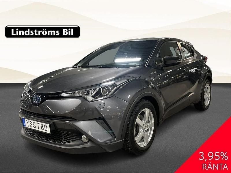 Begagnad Toyota C-HR Active 124 HK (91 kW) 2018 Grå SUV