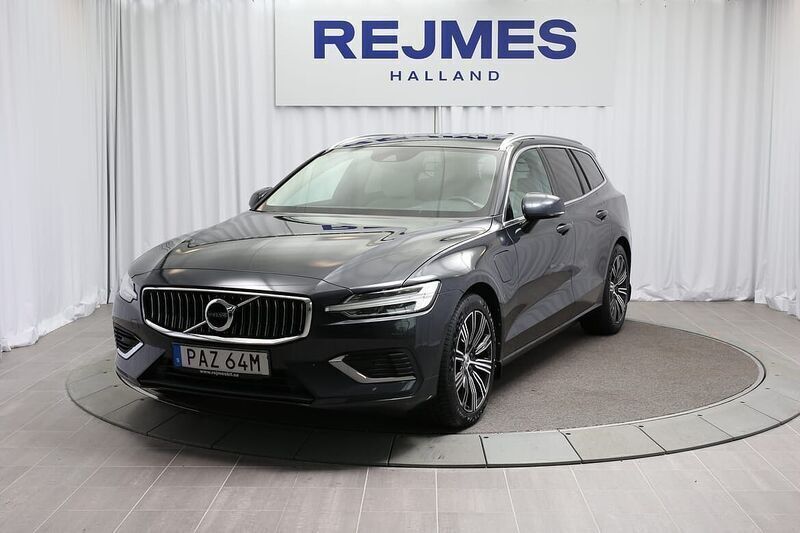 Begagnad 2019 Volvo V60 Kombi | 299 500 kr - Bild 1/4