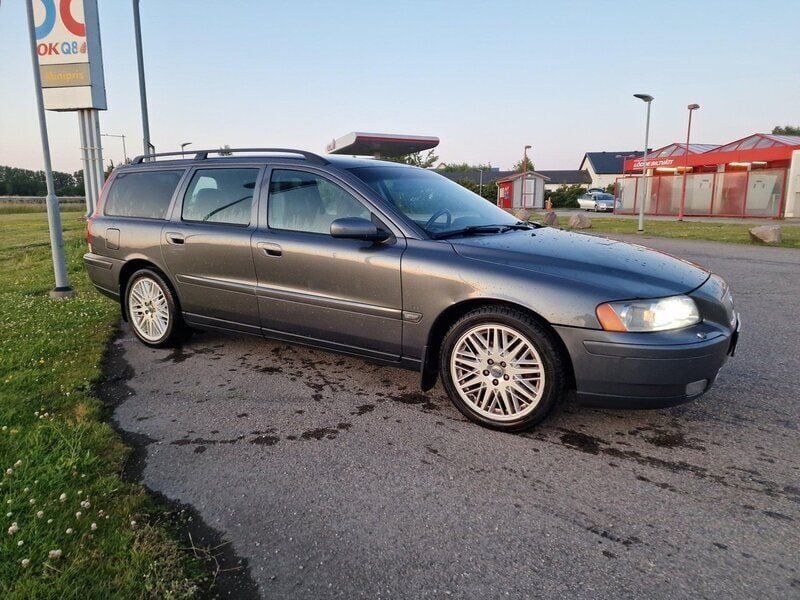 Begagnad 2006 Volvo V70 Kombi | 29 000 kr (Bra pris) - Bild 1/4