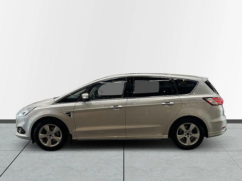 Begagnad Ford S-MAX S 179 HK (131 kW) 2015 Grå Minibuss