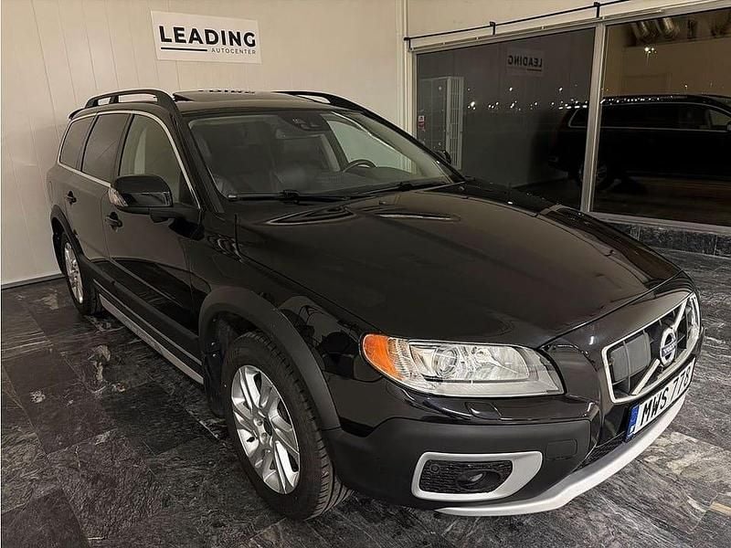Begagnad Volvo XC70 Summum 215 HK (158 kW) 2013 Svart Kombi