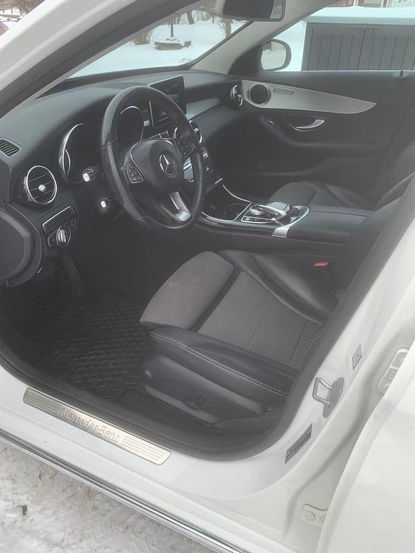 Begagnad Mercedes C220 170 HK (125 kW) 2018