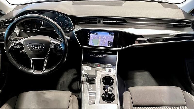 Begagnad Audi A6 Sport 204 HK (150 kW) 2020 Silver Kombi