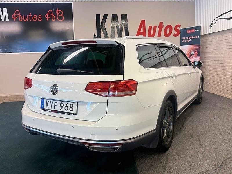 Begagnad VW Passat Alltrack 190 HK (139 kW) 2015 Vit Kombi
