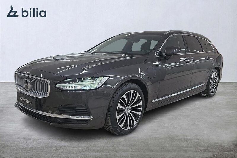 Grå Begagnad 2023 Volvo V90 Core Kombi | 414 000 kr (Marknadspris) - Bild 1/3