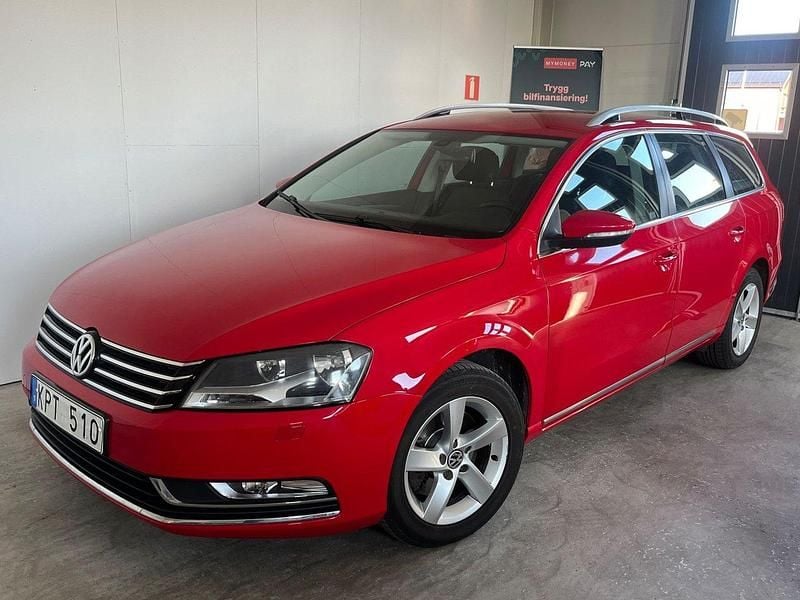 Röd Begagnad 2012 VW Passat Kombi | 79 900 kr (Bra pris) - Bild 1/4