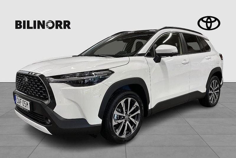 Vit Ny 2025 Toyota Corolla Cross Executive SUV | 453 500 kr (Lite dyr) - Bild 1/4