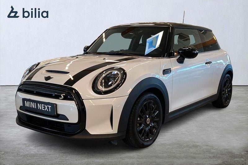 Vit Begagnad 2023 Mini Cooper SE Premium Halvkombi | 219 000 kr (Bra pris) - Bild 1/4
