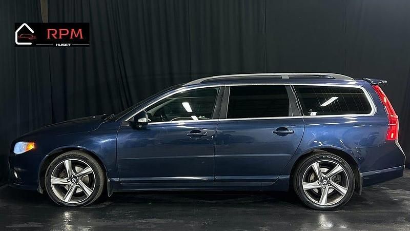 Begagnad Volvo V70 Momentum 163 HK (119 kW) 2011 Blå Kombi